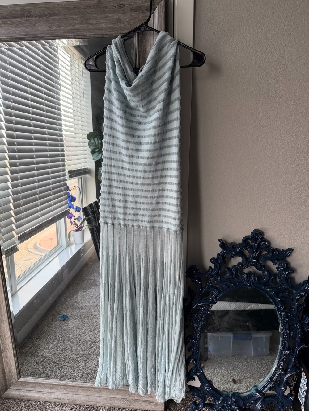Alexis Marce dress in light blue - Picture 3 of 4
